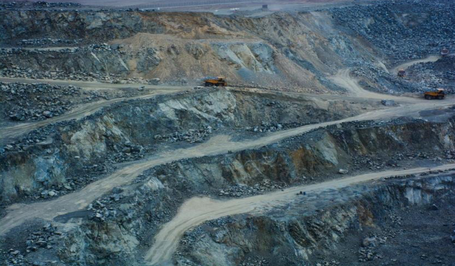Combined Mining and Shipping